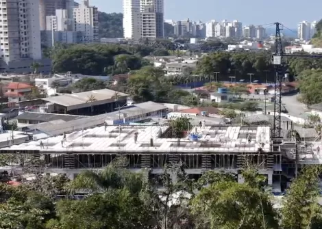 Obras do Brava Living, empreendimento da Raymundi Construções, seguem em ritmo acelerado.